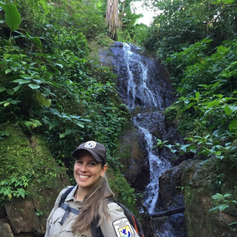 Photo of Service employee Jennifer Valentín in the field.