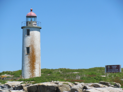 Franklin Islands lighthouse and sign