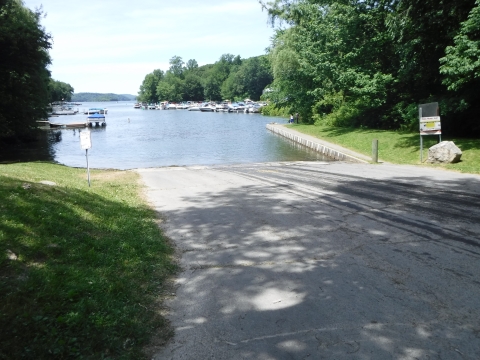 Lattins Cove Boat Ramp